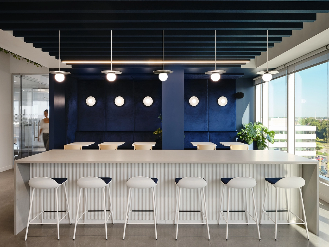 Representatives_MajorInteriors_Container1_GalleryA_Centre.jpg