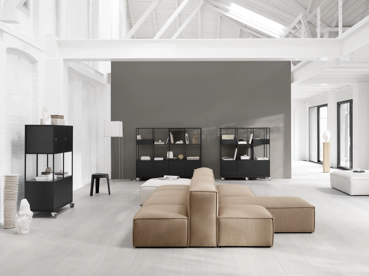 Representatives_MBDesign_Container1_GalleryA_Centre.jpg